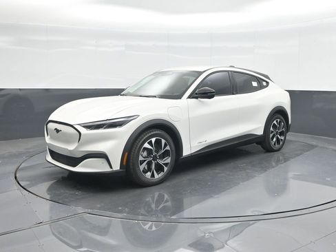 New 2025 Ford Mustang Mach-E Select image 34