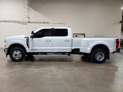Used 2024 Ford F350 Lariat AWD/4WD image 7