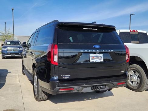 Used 2025 Ford Expedition Max Active image 2