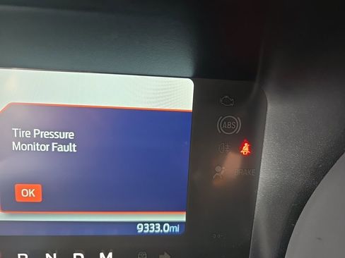 Used 2024 Ford Bronco Black Diamond image 3