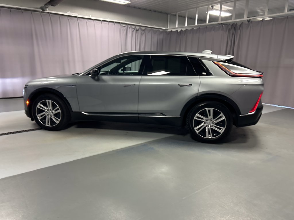 Used 2024 Cadillac Lyriq Tech RWD image 4