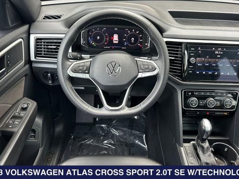 Used 2023 Volkswagen Atlas Cross Sport SE w/ Panoramic Sunroof Package FWD image 15