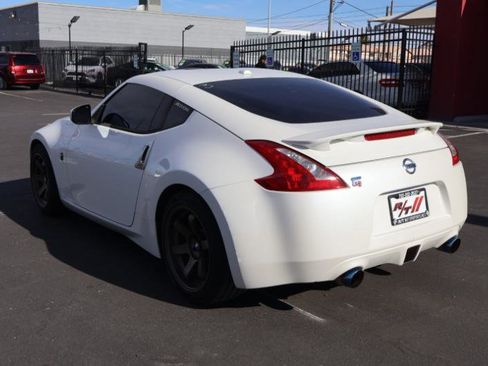 Used 2012 Nissan 370Z Touring w/ Sport Pkg image 5