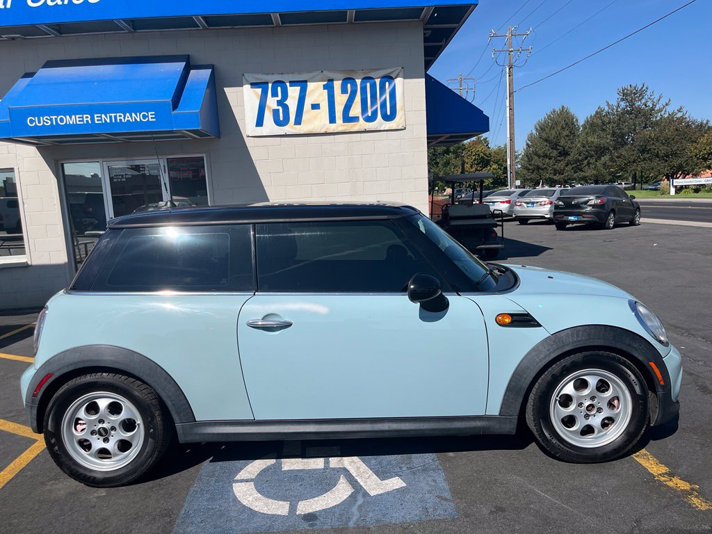 Used 2013 MINI Cooper Hardtop FWD image 2