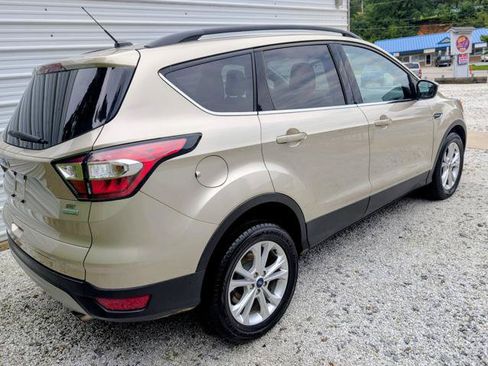 Used 2018 Ford Escape SE FWD image 17