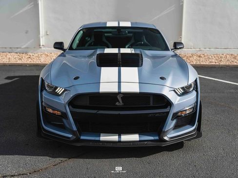 Used 2022 Ford Mustang Shelby GT500 w/ Carbon Fiber Track Pack RWD image 12