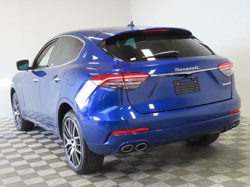 Used 2022 Maserati Levante GT AWD/4WD image 3