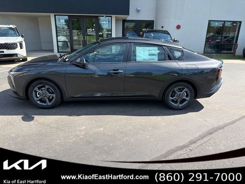 New 2026 Kia K4 FWD image 2