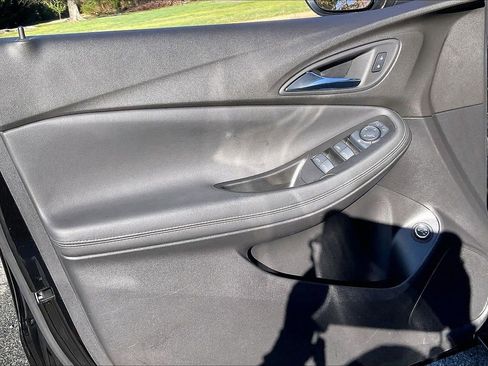 Used 2023 Buick Encore GX Select image 25