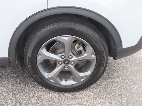 Used 2025 Ford Escape ST-Line FWD image 17