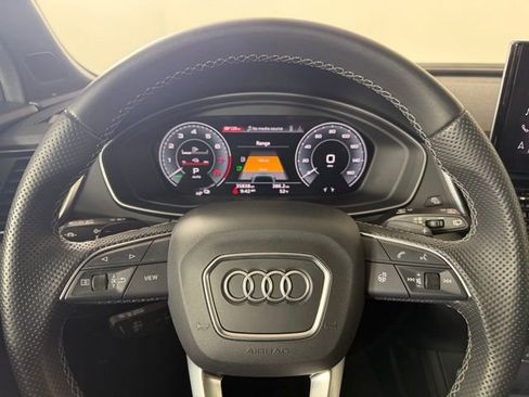 Used 2023 Audi Q5 e Premium Plus w/ Premium Plus Package image 12