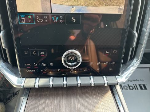 Used 2026 GMC Acadia Denali w/ Super Cruise Package AWD/4WD image 31