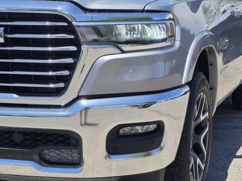 Used 2025 RAM 1500 Laramie AWD/4WD image 5