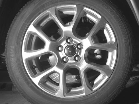 Used 2025 Jeep Compass Limited image 15