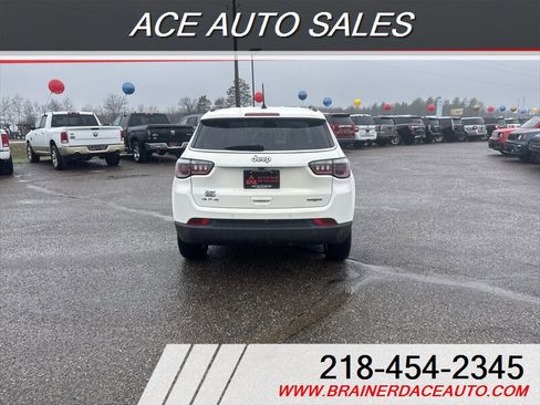 Used 2018 Jeep Compass Latitude w/ Popular Equipment Group AWD/4WD image 8