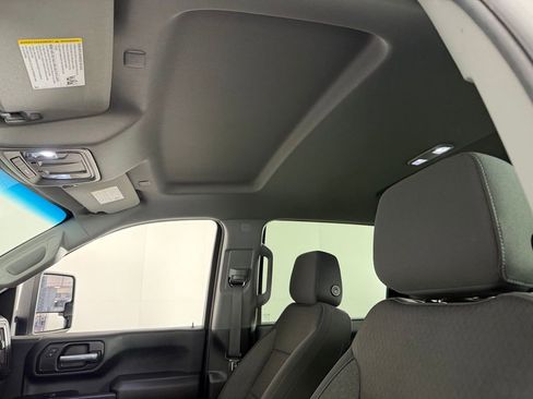 Used 2024 Chevrolet Silverado 2500 Custom w/ Custom Value Package image 23