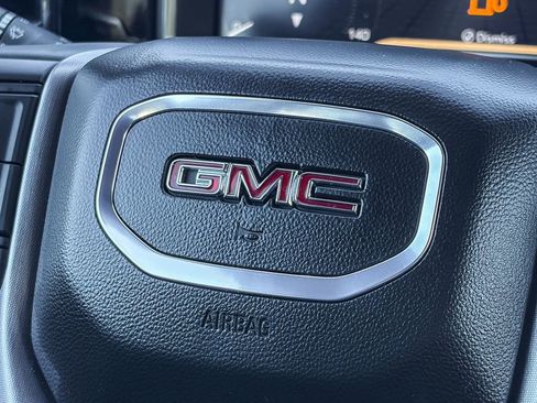 Used 2024 GMC Sierra 1500 SLE image 23