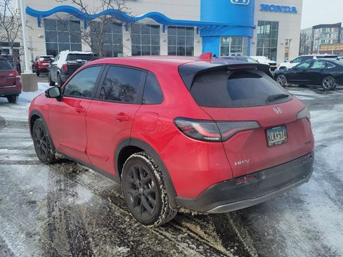 Used 2023 Honda HR-V Sport image 4