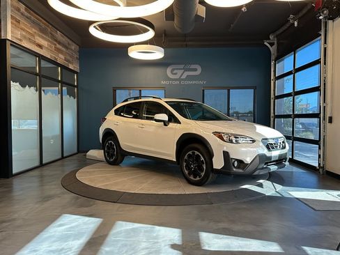 Used 2023 Subaru Crosstrek 2.0i Premium AWD/4WD image 1