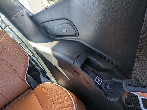 New 2026 Chrysler Pacifica Pinnacle w/ Trailer Tow Group image 48