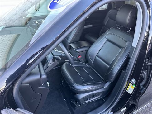 Certified 2021 Ford Explorer XLT w/ Equipment Group 202A image 12