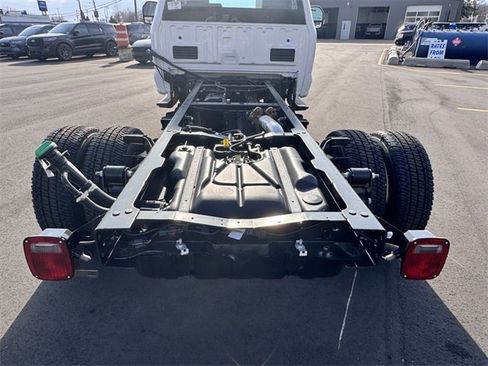 New 2025 Ford F350 XL w/ XL Chrome Package image 10