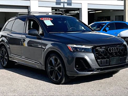 Certified 2025 Audi Q7 3.0T Prestige w/ Prestige Package AWD/4WD image 2