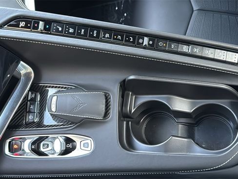 Used 2022 Chevrolet Corvette Stingray Premium Conv w/ Z51 Performance Package image 15