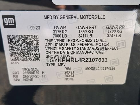 Certified 2024 Cadillac Lyriq Tech w/ Driver Assist Package AWD/4WD image 32