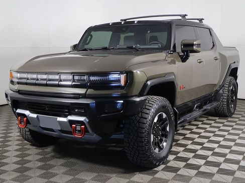 Used 2025 GMC Hummer EV 2X w/ Extreme Off-Road Package AWD/4WD image 11