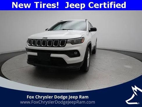 Certified 2024 Jeep Compass Latitude image 32