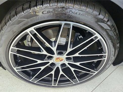 Used 2025 Porsche Macan 4S Electric image 58