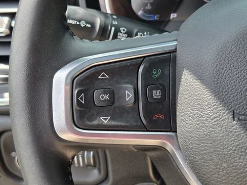 Used 2024 RAM 1500 Laramie AWD/4WD image 22