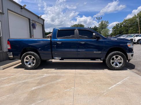 Used 2019 RAM 1500 Big Horn AWD/4WD image 9