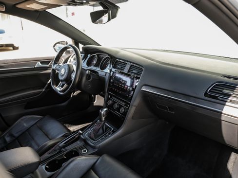 Used 2020 Volkswagen GTI SE image 12