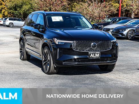 Used 2025 Volvo XC90 B6 Plus image 5