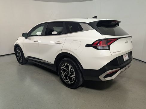 Used 2023 Kia Sportage LX FWD image 5