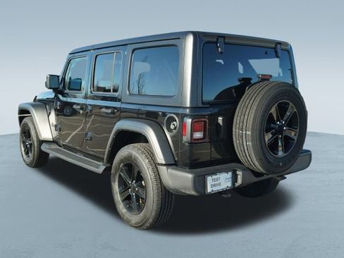 Used 2022 Jeep Wrangler Unlimited Sport image 6