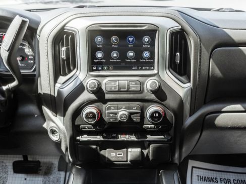 Used 2022 Chevrolet Silverado 1500 LT Trail Boss w/ Bed Protection Package AWD/4WD image 17