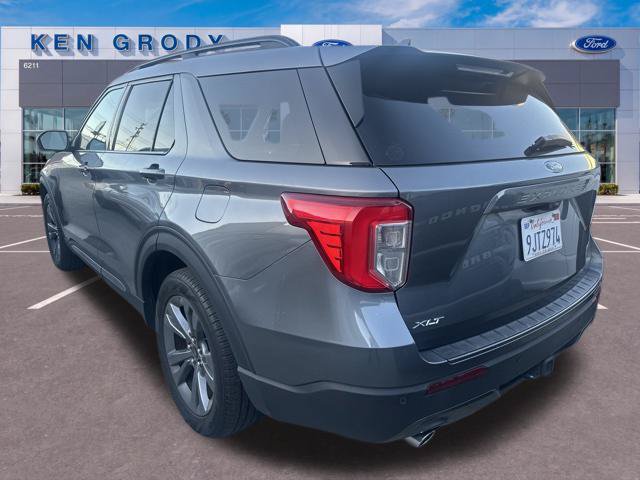 Used 2023 Ford Explorer XLT w/ Equipment Group 202A RWD image 6