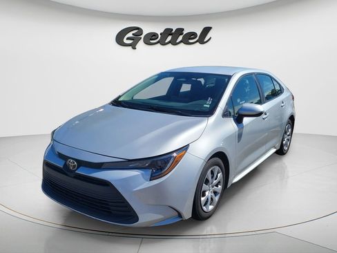 Used 2023 Toyota Corolla LE image 1