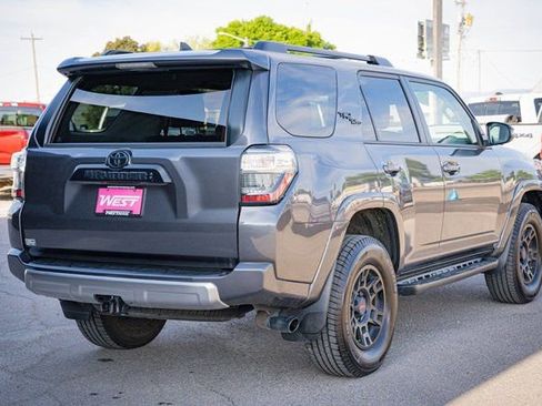 Used 2021 Toyota 4Runner TRD Off-Road Premium image 8