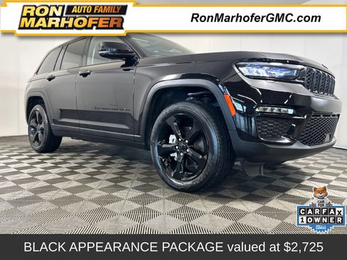 Used 2023 Jeep Grand Cherokee Limited w/ Black Appearance Package AWD/4WD image 1