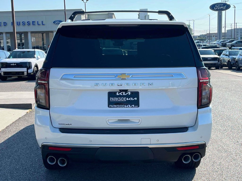 Used 2023 Chevrolet Suburban High Country w/ Advanced Technology Package AWD/4WD image 33