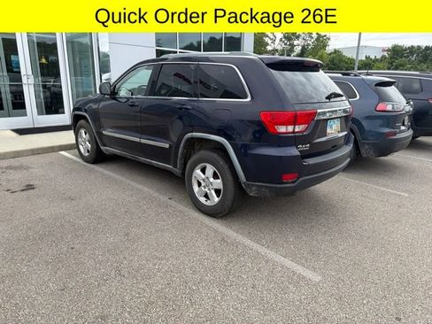 Used 2012 Jeep Grand Cherokee Laredo w/ Laredo E Group AWD/4WD image 5