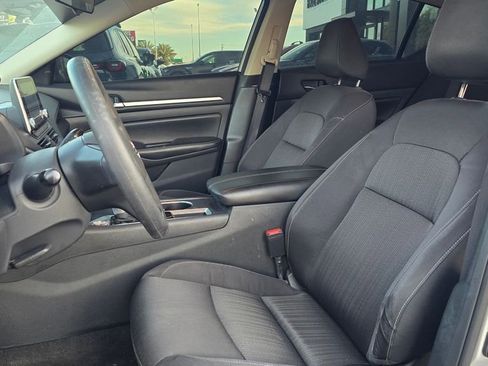 Used 2022 Nissan Altima 2.5 SV image 10