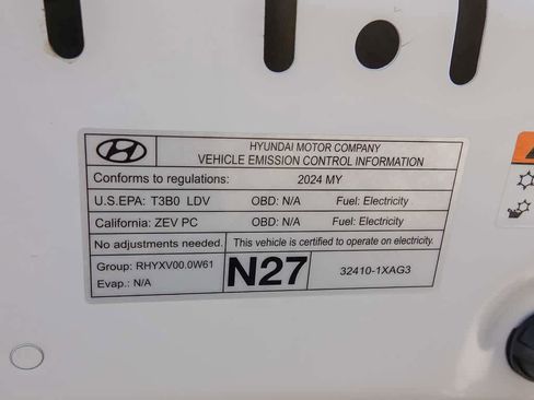 Used 2024 Hyundai Ioniq 5 SE RWD image 27