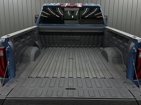 Used 2026 GMC Sierra 3500 Denali w/ Denali Reserve Package AWD/4WD image 17