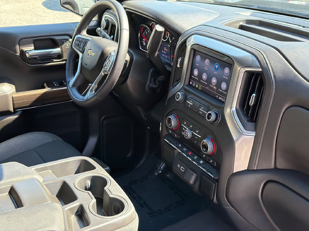 Used 2022 Chevrolet Silverado 1500 LT AWD/4WD image 9