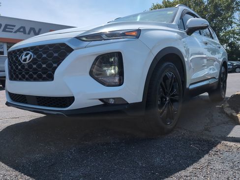 Used 2019 Hyundai Santa Fe FWD image 3